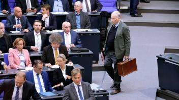 Die AfD Fraktion in der 31. Sitzung des Deutschen Bundestages im Reichstagsgebäude. Berlin, 28.04.2022 *** The AfD parl