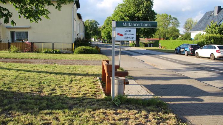Mitfahrer-Bank in Hohen Sprenz