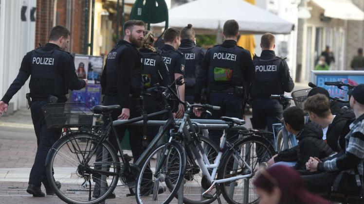 Der Heider Südermarkt ist vor allem in den vergangenen Wochen zu einem Schwerpunkt der Kriminalität geworden. Die Polizei ist quasi im Dauereinsatz.