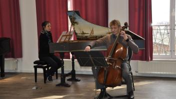 Mira Lange und Martin Seemann haben die Konzertreihe "Klanglandschaft Prignitz" bereits zum zweiten Mal initiiert und wirken in einigen Konzerten auch mit. 