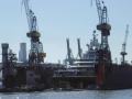Die Yacht eines russischen Oligarchen bei Blohm + Voss im Dock Hamburg Containerhafen Hamburg Deutschland *** The yacht