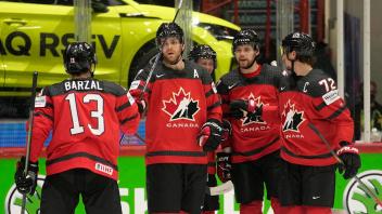 Kanada drehte gegen Schweden einen 0:3-Rückstand und steht im Halbfinale. Foto: Martin Meissner/AP/dpa