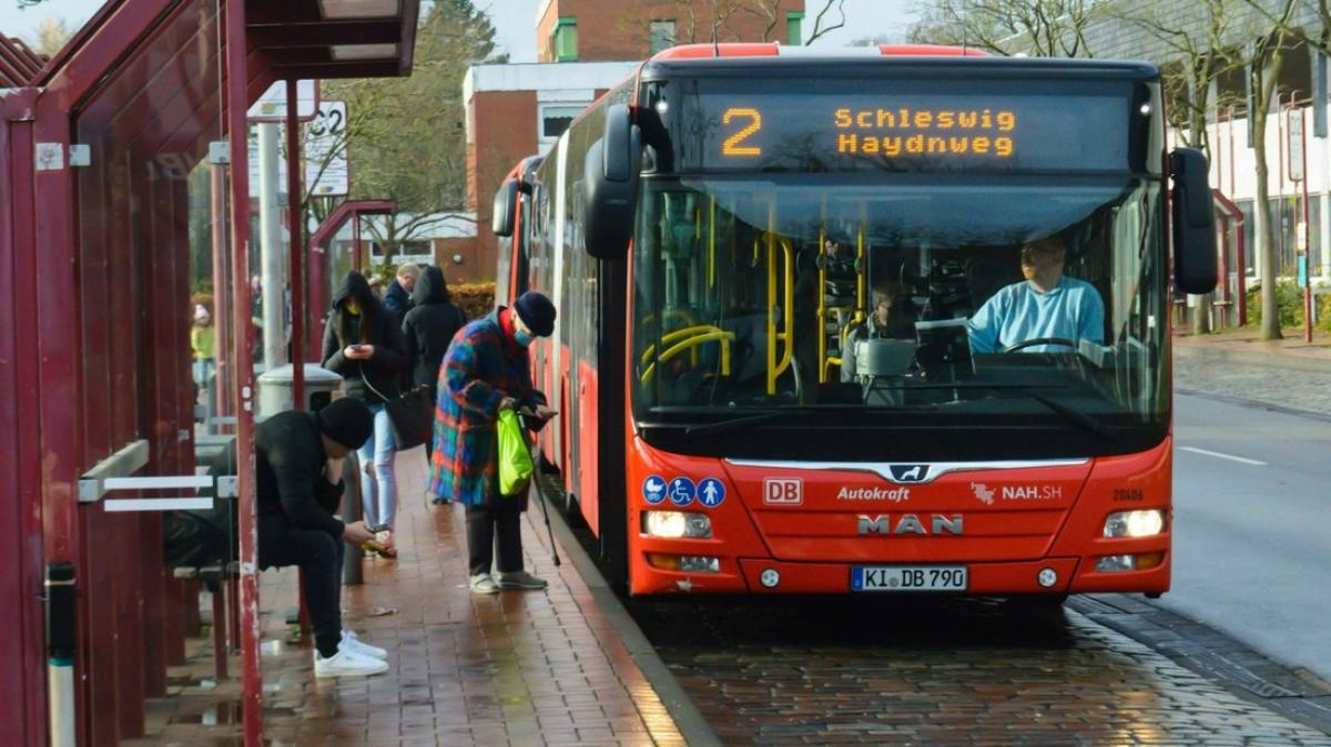 9EuroTicket Vorverkauf in SchleswigFlensburg startet später SHZ