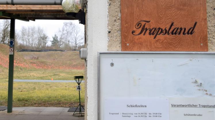 Urlauber auf dem Campingplatz und Einheimische bemängeln vor allem den Lärm, der durch die Schützen auf dem Trapstand verursacht wird. Die Schützengilde möchte das Problem mit dem Bau von Lärmschutzwänden angehen.