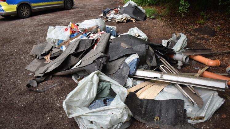 Ein Förster hat den illegal entsorgten Müll in Harpstedt entdeckt.