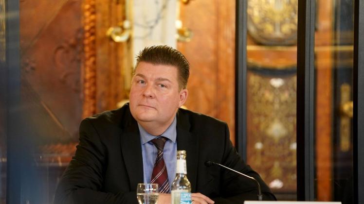 Andreas Dressel (SPD), Senator für Finanzen in Hamburg, erwartet weiter steigende Steuereinnahmen für die Hansestadt.