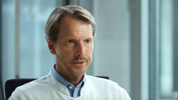 Prof. Dr. Jan Regelsberger ist Chefarzt der Diako Klinik für Neurochirurgie.