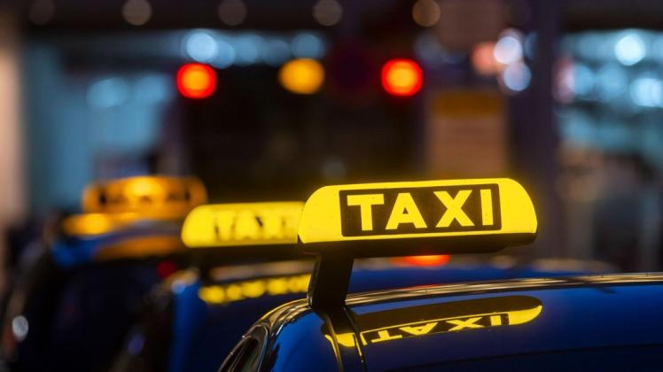 Mit der Preisanpassung kommt auch das bargeldlose Zahlen in allen Taxis im Stadtgebiet.