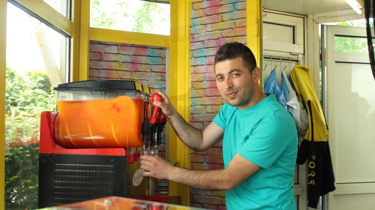 Innerhalb von einem Monat hat Ismail Ramzi sein komplettes Geschäftsmodel umgestellt. 