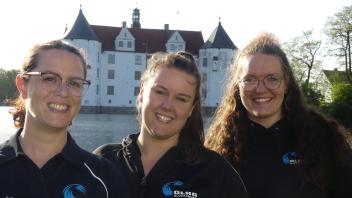 Der neue Vorstand der DLRG Glücksburg ist weiblich: Sandra Regge, Janneke Petersen
 und Melina Michels (v.l.).