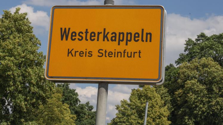DEU, Deutschland, Nordrhein-Westfalen, Westerkappeln, 27.06.2020: Ortstafel (Ortsschild, Ortseingangsschild) Westerkapp