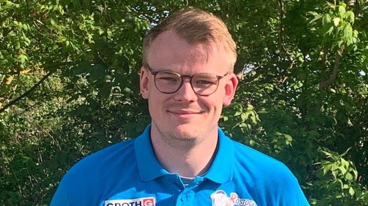 Neu im Trainerstab des Rostocker Handball-Clubs  arbeitet mit Beginn der Vorbereitung auf die neue Saison 2022/23 Marc Hünerbein (bisher TSG Wismar/Männer). 