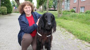 Maria Specker aus Rhede ist blind - und hat jetzt einen Blindenführhund