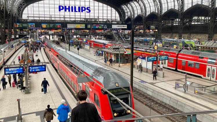 Der Ansturm war überschaubar: Blick auf die Regionalbahn-Gleise im Hamburger Hauptbahnhof.am Mittwochmorgen. 