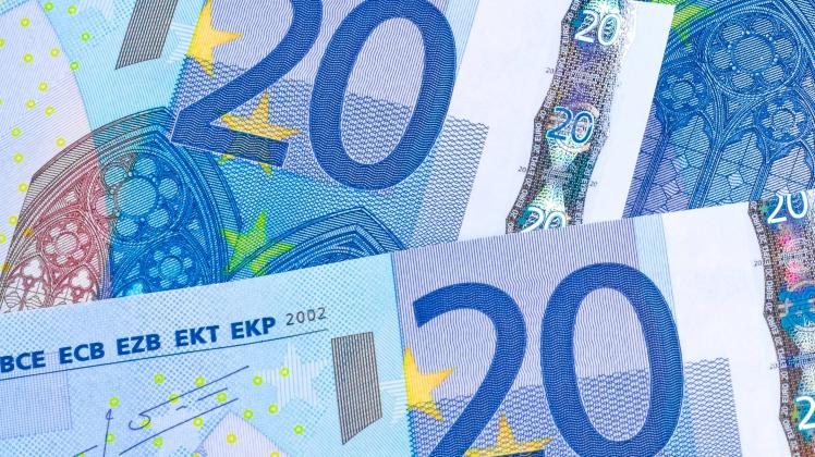 detail of 20-euro banknotes , 20157096.jpg, background, bank, banking, banknote, bankruptcy, bill, break, business, capi