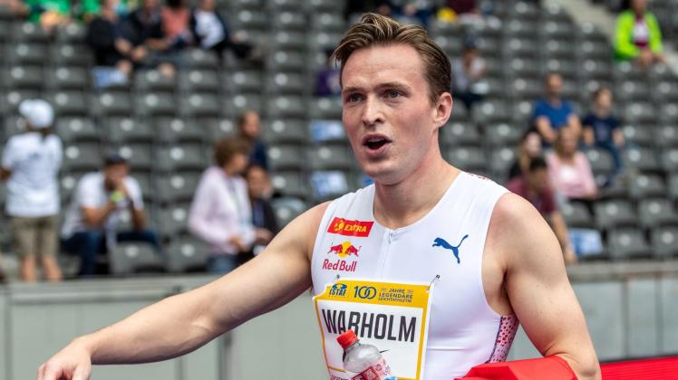 ARCHIV - 400-Meter-Hürden-Weltrekordler Karsten Warholm musste das Rennen abbrechen. Foto: Andreas Gora/dpa