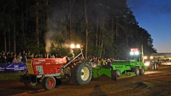 Schaffte es mit seinem ZT 300 in der 4,5 Tonne-Klasse auf den dritten Platz: Jonas Hagge vom Team der Lewitzbullen aus Sukow. 