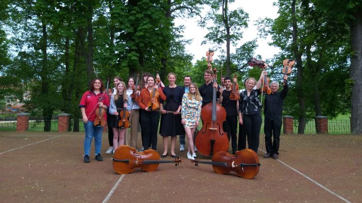 Abschied von der Musikschule nehmen acht junge Musiker in ihrem Absolventenkonzert.
