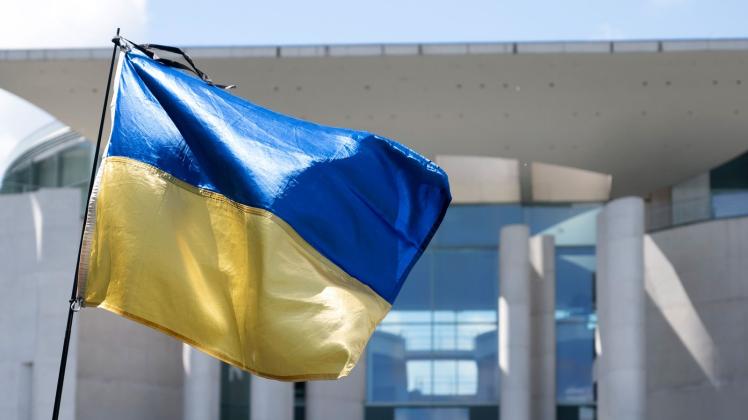 Die Bundesregierung hat sich bisher noch nicht zum EU-Beitritt der Ukraine positioniert. Foto: Christophe Gateau/dpa