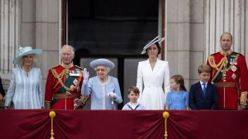 Thronjubiläum der Queen / Trooping the Colour, Mitglieder der Königsfamilie . 02/06/2022. London, United Kingdom. Queen