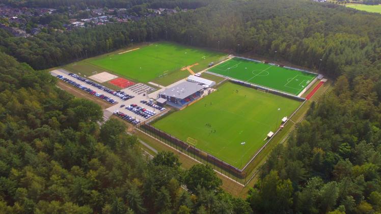 Das ist der ganze Stolz des SV Union Meppen: Das neue Stadion an der Versener Straße. Der Verein feiert in diesen Tagen seinen 75. Geburtstag.