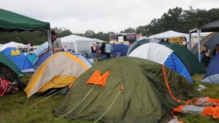 Im Bereich des vorderen Zeltplatzes ist beim Abifestival in Lingen ein 17-jähriges Mädchen sexuell belästigt worden. 