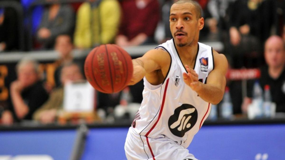 Acha Njei bleibt bei den Artland NOZ