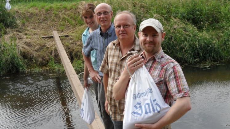 Auf dem Balken über die Bever NOZ