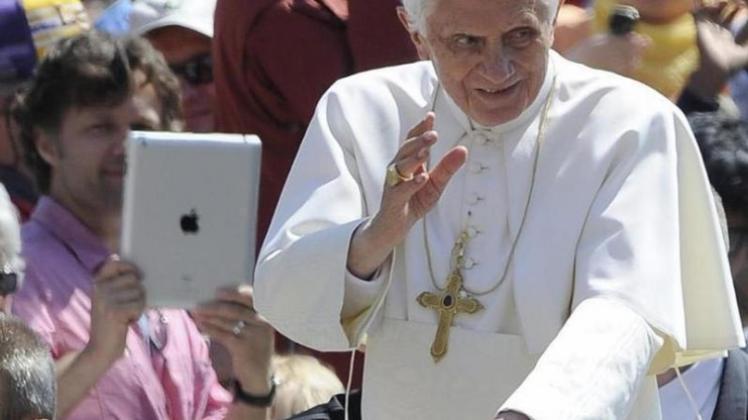 Papst Benedikt XVI. ist an der EM interessiert. 