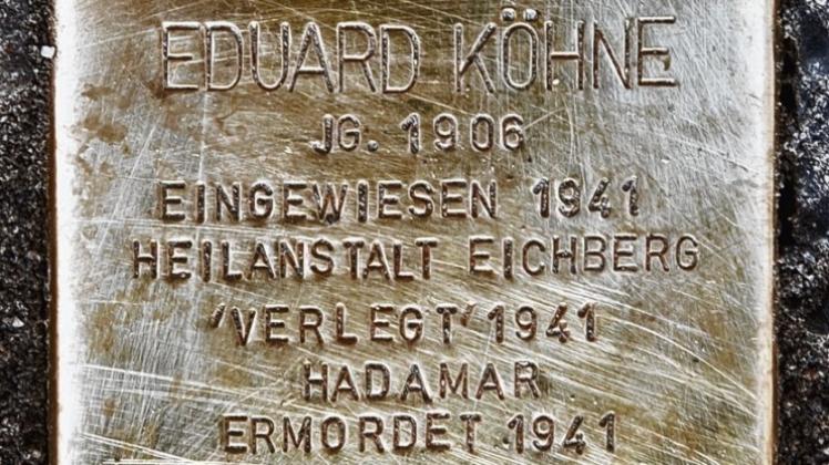 Einer der bisher letzten in Osnabrück verlegten Stolpersteine, der seit November 2011 am Haus Neumarkt 9 ehemals Grüner Brink an Eduard Köhne erinnert. 