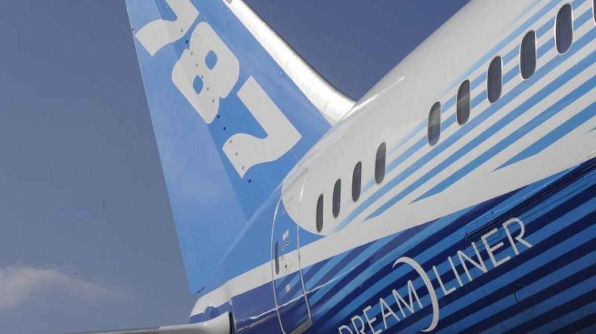 Triebwerksprobleme Zwingen Boeings «Dreamliner» Zum | NOZ