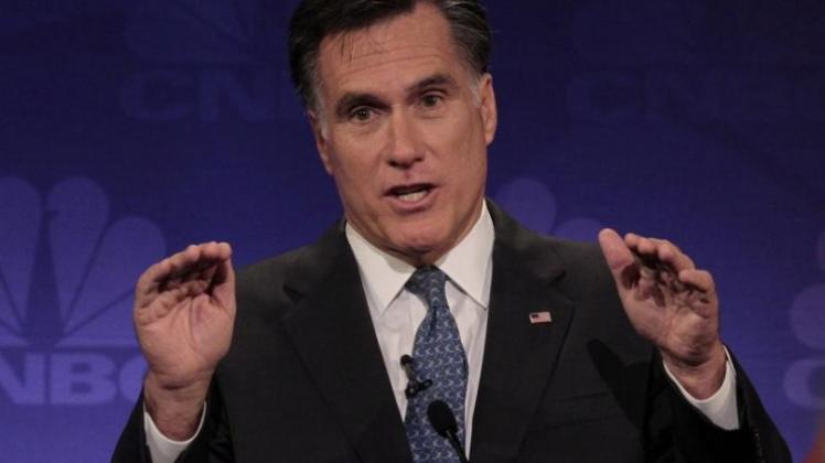 Vor allem der berufliche Werdegang Romneys wird von seinen innerparteilichen Rivalen kritisiert. 