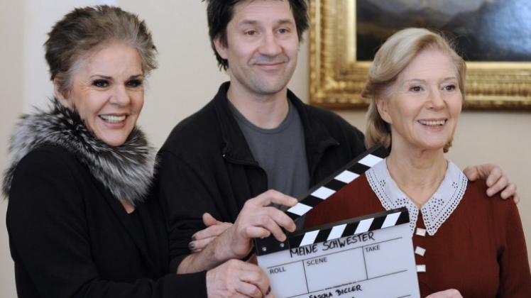 Familienproduktion: Die österreichischen Schauspielerinnen Maresa (links) und Christiane Hörbiger standen erstmals gemeinsam vor der Kamera. Regie führte Christiane Hörbigers Sohn Sascha Bigler. 