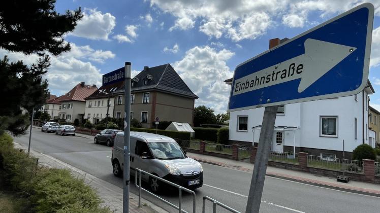 Ab Montag, 13. Juni, geht es in der Gartenstraße in Bützow für Auto- und Kradfahrer nur noch in eine Richtung. 