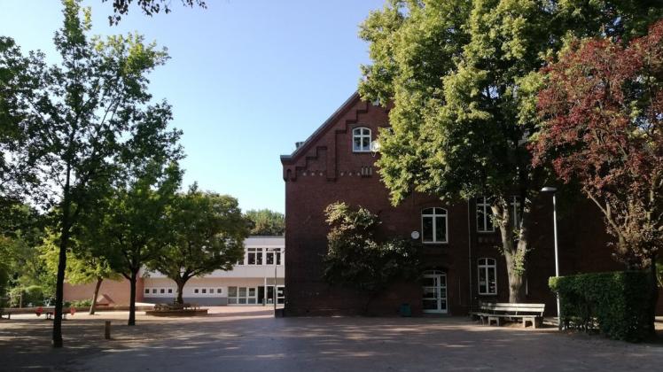 Die Tornescher Johannes-Schwennesen-Schule platzt aus allen Nähten. Es wird ein Neubau am Esinger Weg geprüft.  