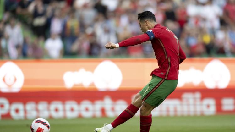 Der 37 Jahre alte Cristiano Ronaldo hatte im Hinspiel gegen die Schweiz zwei Tore erzielt. Foto: Laurent Gillieron/KEYSTONE/dpa