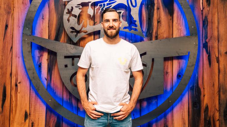 author Morris Schröter verstärkt den FC Hansa Rostock.