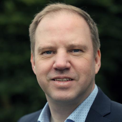 Karsten Grosser Porträt.jpg