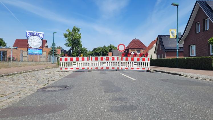 Die Wittenburger Straße in Hagenow ist für ein paar Tage wegen Bauarbeiten für Europaschule und Hort gesperrt.