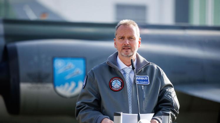 ARCHIV - Michael Schöllhorn ist Chef der Airbus-Rüstungssparte. Foto: Matthias Balk/dpa