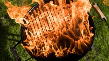 Concept of summer grilling, barbecue, fire background , 26573500.jpg, appliance, arbecue, background, backyard, bbq, bon