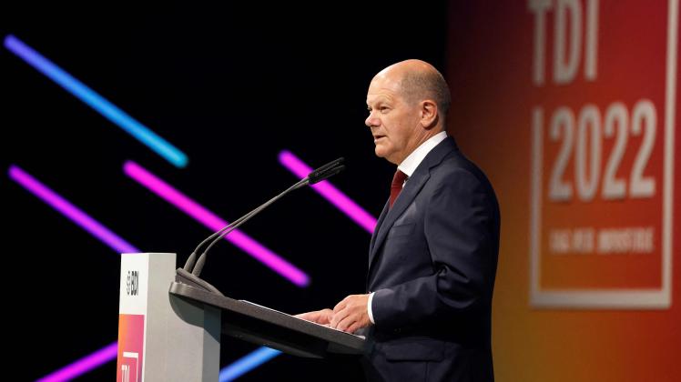 German Chancellor Olaf Scholz delivers a speech at the two-day TDI 22 Day of Industry conference held by the BDI, the Federation of German Industries, in Berlin on June 21, 2022. (Photo by Odd ANDERSEN / AFP)