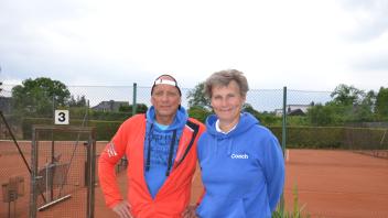Ewa Leckzut und Norbert Christiansen ist das neue Trainer-Duo auf der Anlage des Bönningstedter Tennis-Clubs in der Goosmoortwiete.