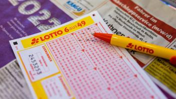 Lotto 2021: Neun Millionäre und 39 Millionen Tippscheine