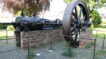Alte Dampfmaschine im Homann-Park Dissen