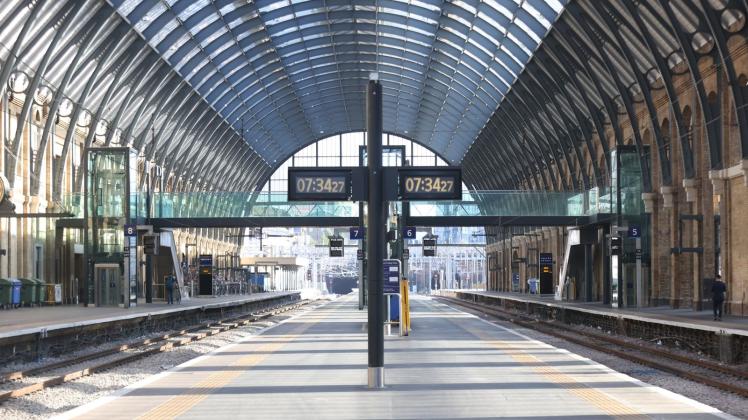 Wie ausgestorben: der Bahnhof King&apos;s Cross St. Pancras am zweiten Tag des landesweiten Streiks. Foto: James Manning/PA Wire/dpa