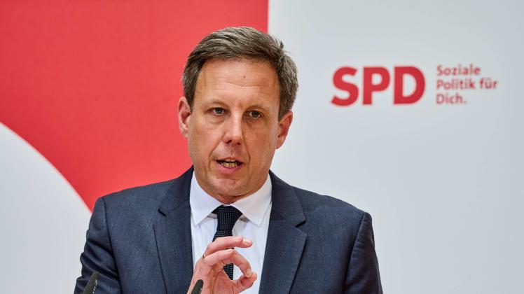 Spitzenkandidat Thomas Losse-Müller (SPD) bei der Pressekonferenz zur Vorstellung des Spitzenkandidaten fü