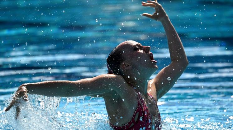 Marlene Bojer gehört beim Synchronschwimmen zur erweiterten Weltspitze Foto: Uncredited/AP/dpa
