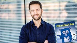 „Mr. Wissen2Go“ erklärt im Kinderpodcast „Ole schaut hin“, warum und wofür es eigentlich Werbung gibt. 