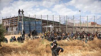 Migranten in der spanischen Nordafrika-Exklave Melilla
